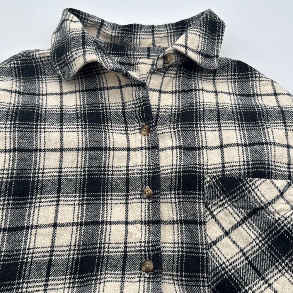 Billabong Long Sleeve Button Up Flannel Shirt Womens Medium‎ (Large)  Cotton